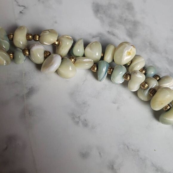 Vintage Rare Mother of Pearl Necklace with Pendent - Picture 11 of 16